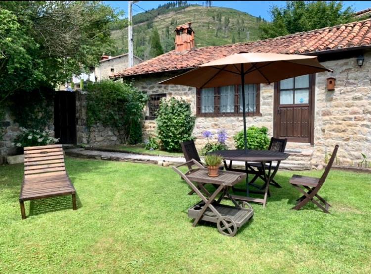 La Casita de Cuestallano Renedo De Cabuerniga Exterior foto